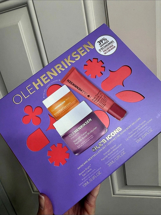 Ole Henriksen Other - Ole Henriksen Pout Preserve Peptide Lip Treatment Icons Set Lip Treatment Set in